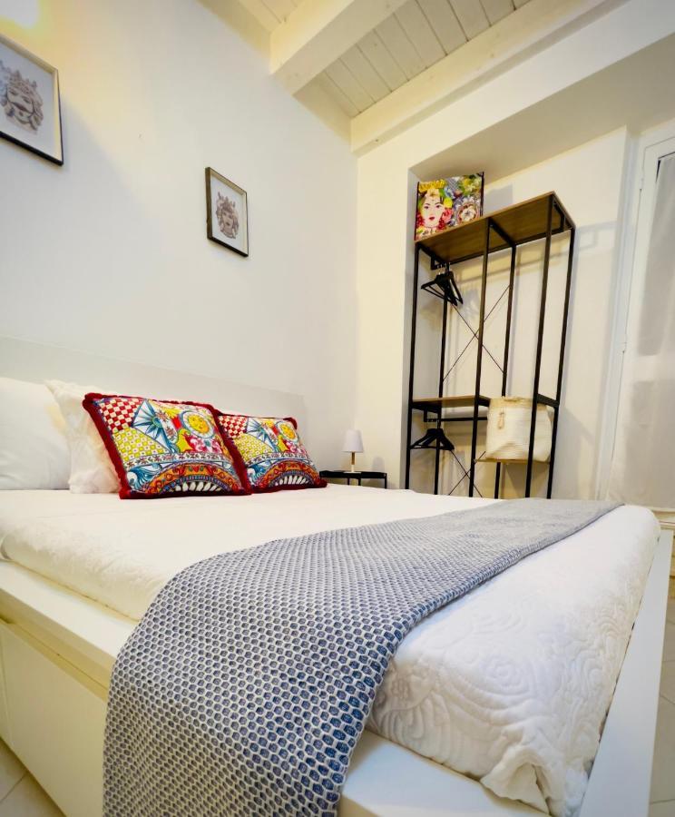 Rooms 153 Principe Umberto Noto Exteriér fotografie